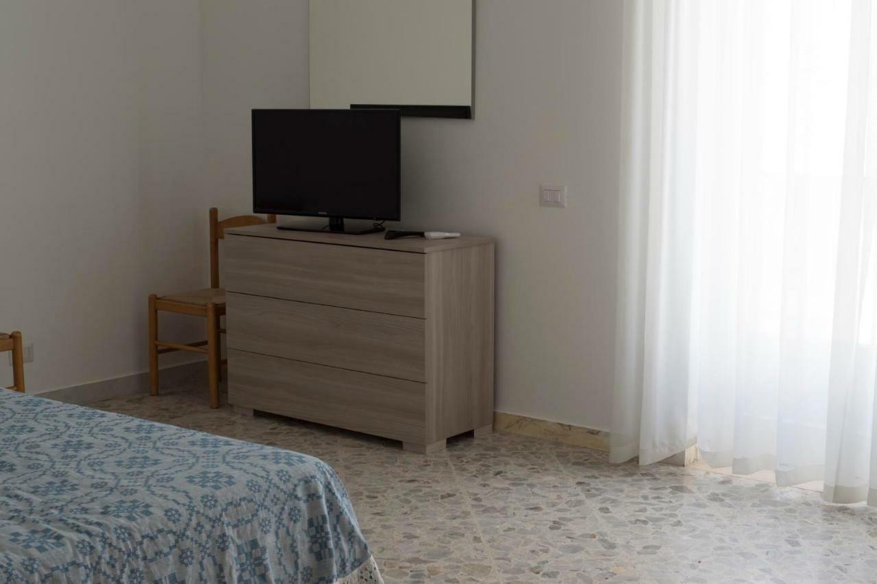Casa Giali - Sea ​​View Home For Family Джовинацо Екстериор снимка