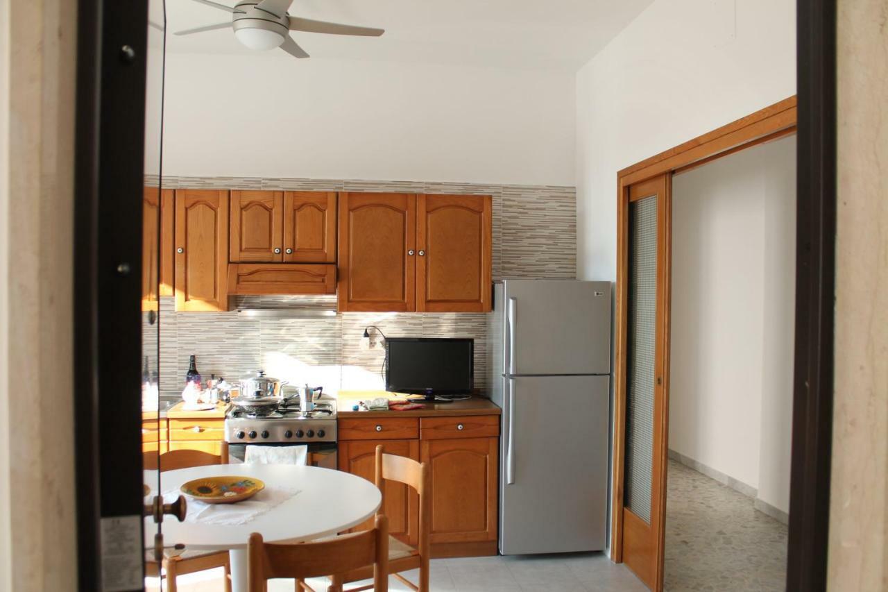 Casa Giali - Sea ​​View Home For Family Джовинацо Екстериор снимка