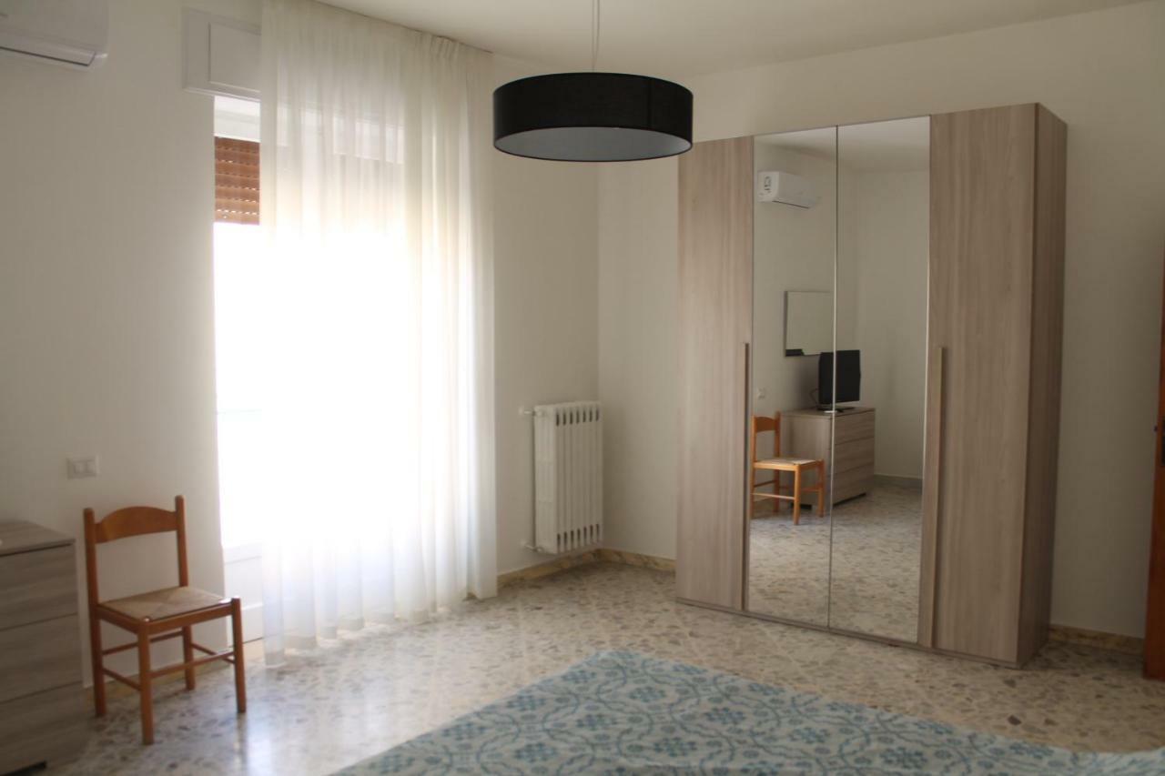 Casa Giali - Sea ​​View Home For Family Джовинацо Екстериор снимка