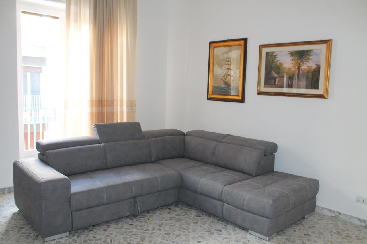 Casa Giali - Sea ​​View Home For Family Джовинацо Екстериор снимка