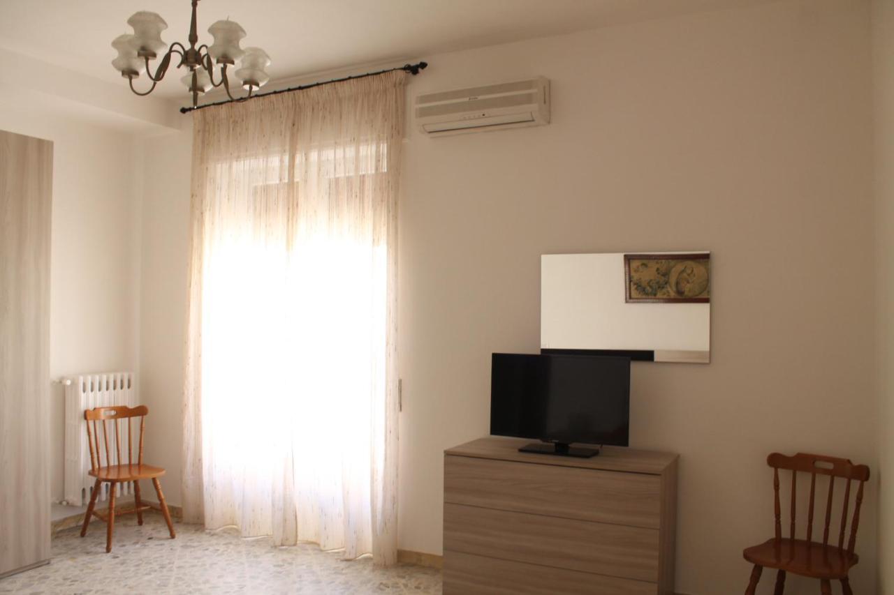 Casa Giali - Sea ​​View Home For Family Джовинацо Екстериор снимка